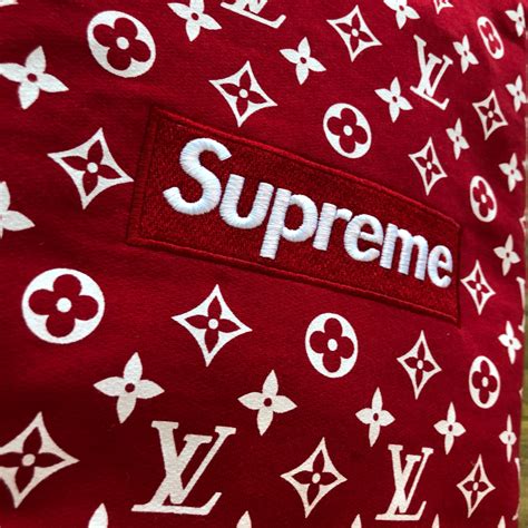 suprême louis vuitton|does louis vuitton own supreme.